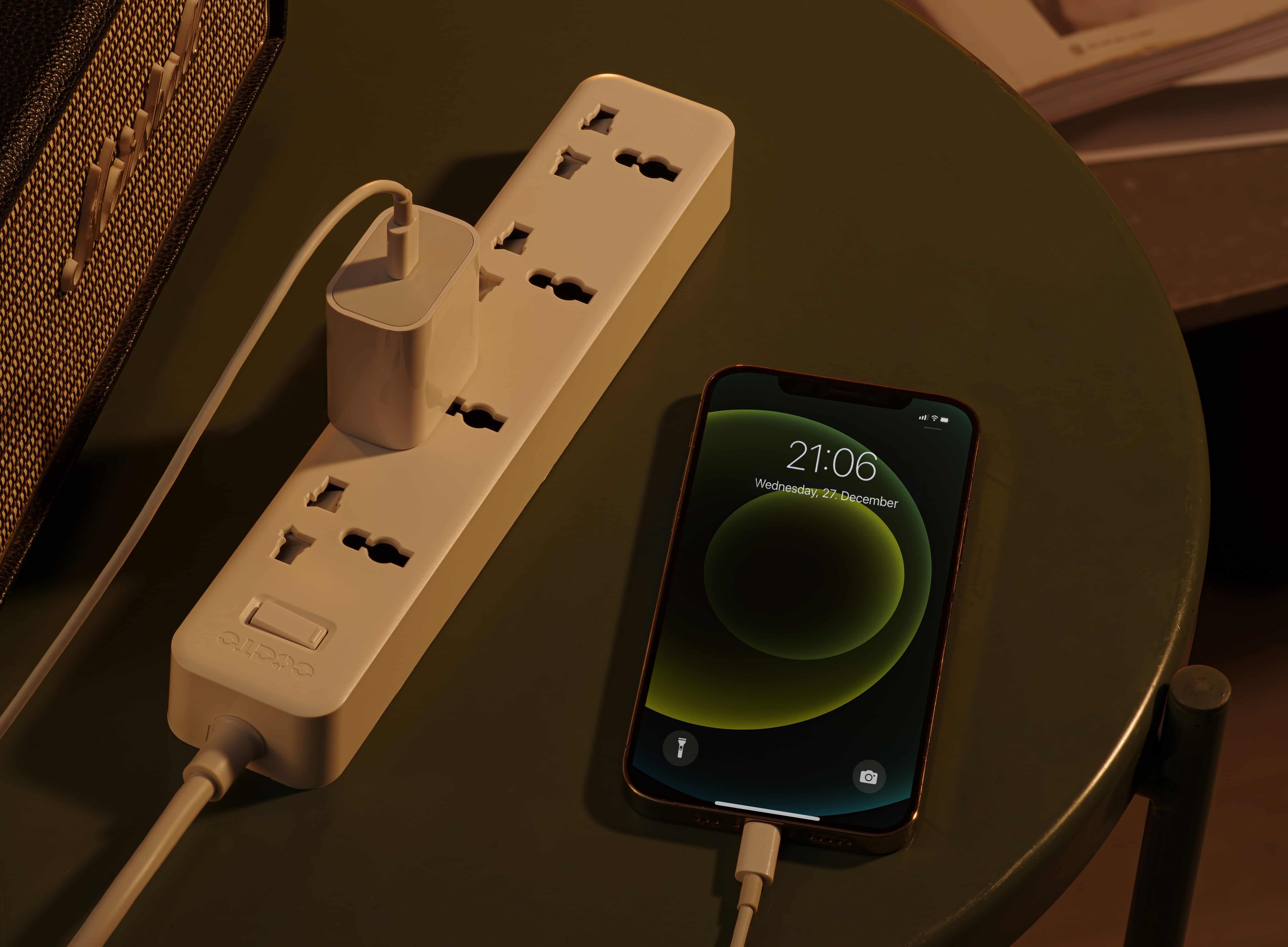 Những sai lầm cần tránh khi dùng ổ điện, phích cắm